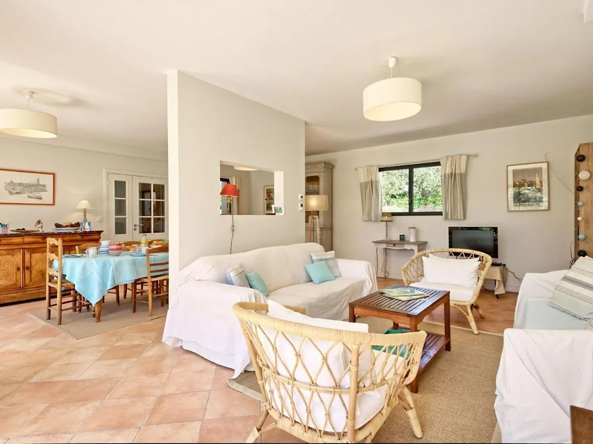 Holiday Home Charme De Kerfago By Interhome Saint-Gildas-de-Rhuys