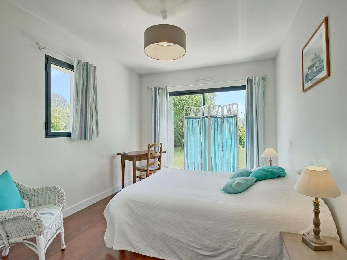 Holiday Home Charme De Kerfago By Interhome Saint-Gildas-de-Rhuys